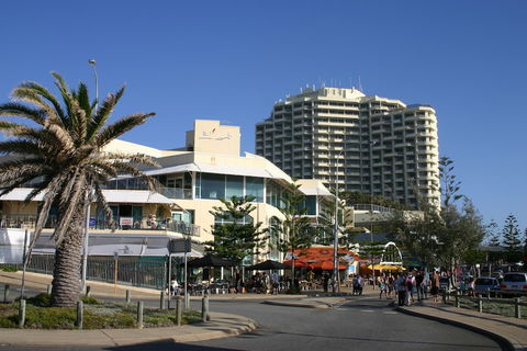 Scarborough & Absolutely Beachfront - Tourism Brisbane 2