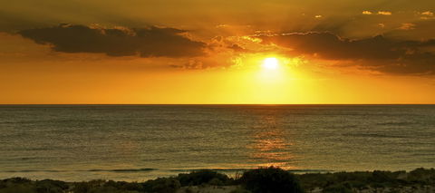 Scarborough & Absolutely Beachfront - Tourism Brisbane 5