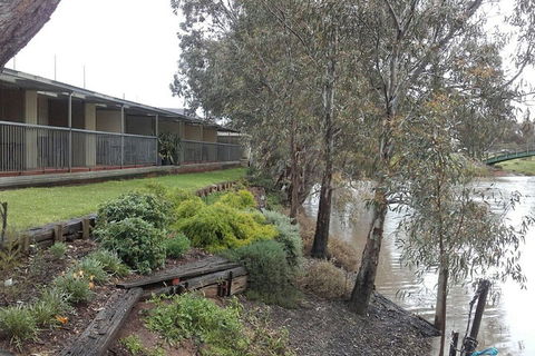 Donald Riverside Motel - Brisbane Tourism 3
