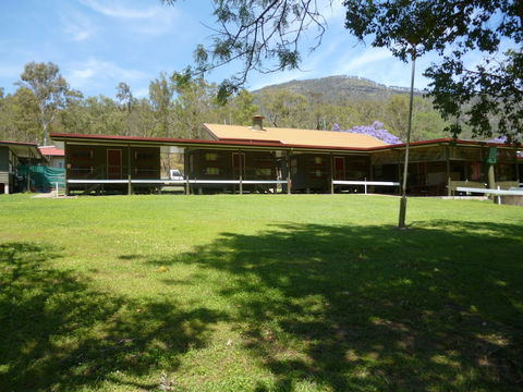 Christmas Creek Cafe & Cabins - Brisbane Tourism 3