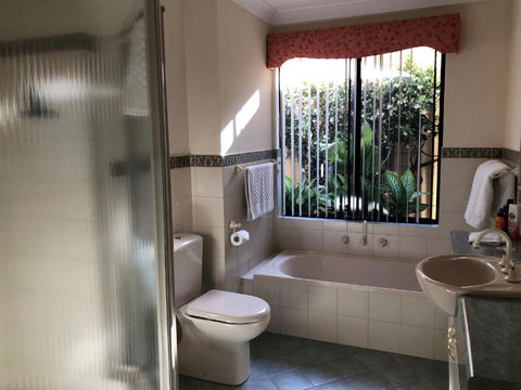 Alfred Cove Short Stay - Tourism Brisbane 1