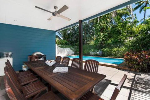 The Palms On Newell Beach - Tourism Brisbane 2