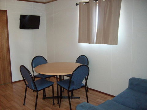 Jackos Holiday Cabins - Brisbane Tourism 1