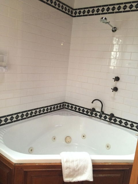 Daly View Bed & Breakfast - Tourism Brisbane 1