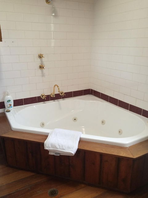 Daly View Bed & Breakfast - Tourism Brisbane 2