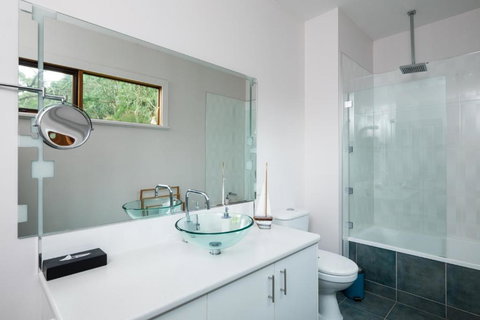 Cedarwood Cottage - Brisbane Tourism 2