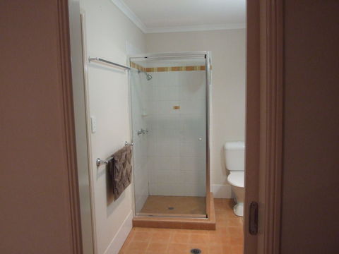 Lake Barra Cottages - Tourism Brisbane 3