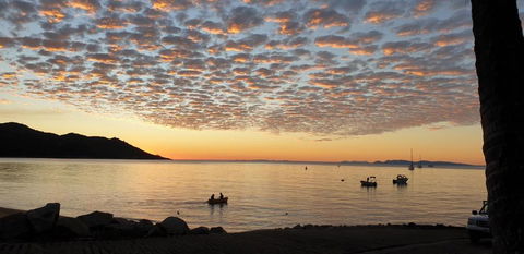 A City Retreat 2BR Apartment Reid Park Townsville - Tourism Brisbane 1