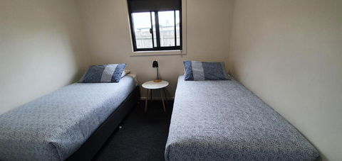 Beachcomber Holiday Units - Tourism Brisbane 5