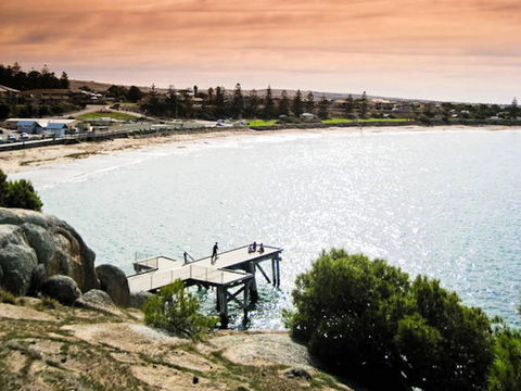 Boomer Beach Retreat Pet Friendly WiFi - Brisbane Tourism 3