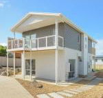 Boomer Beach Retreat Pet Friendly WiFi - Brisbane Tourism