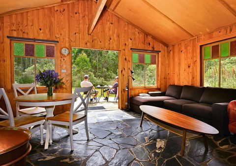 Saintys Creek Cottage - Tourism Brisbane 5