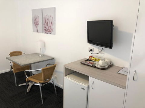 Alpine Hotel Bright - Tourism Brisbane 5