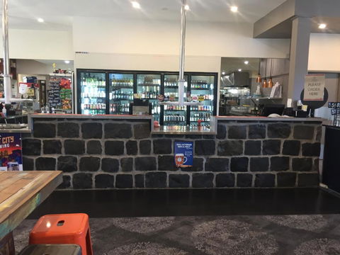 Alpine Hotel Bright - Tourism Brisbane 6