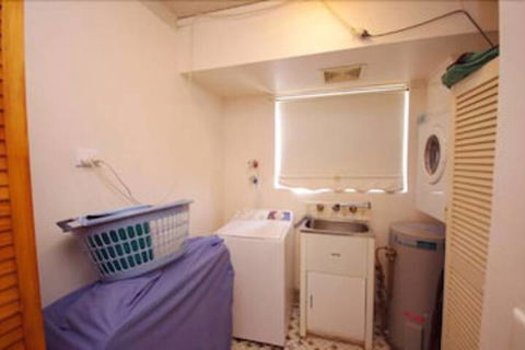 Avilla Court 2 - Tourism Brisbane 4