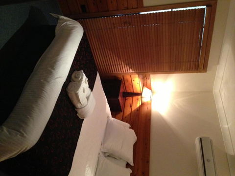 Loxley On Bellbird Hill - Tourism Brisbane 3