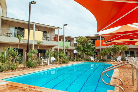Onslow Beach Resort - Brisbane Tourism 3