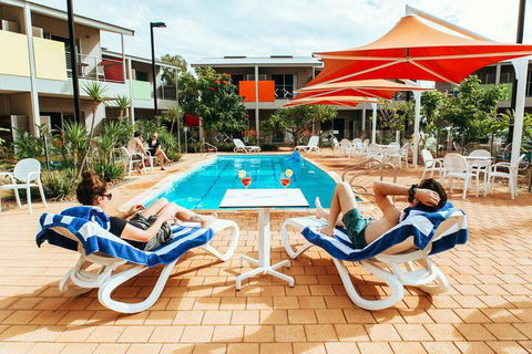 Onslow Beach Resort - Brisbane Tourism 5