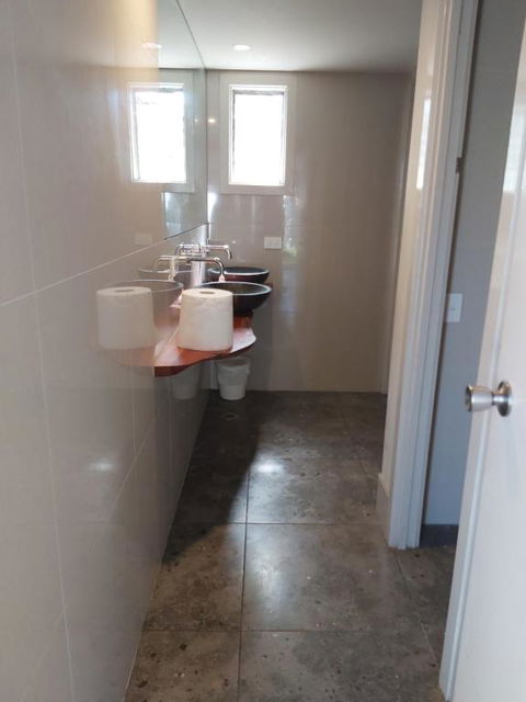 Surfside Backpacker - Tourism Brisbane 4