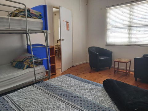 Surfside Backpacker - Tourism Brisbane 5