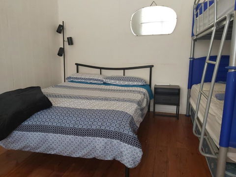 Surfside Backpacker - Tourism Brisbane 2