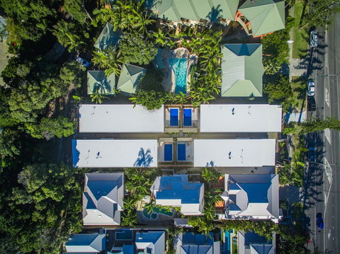 A PERFECT STAY - KoKo's Beach Houses 1 And 2 - Brisbane 4u 5