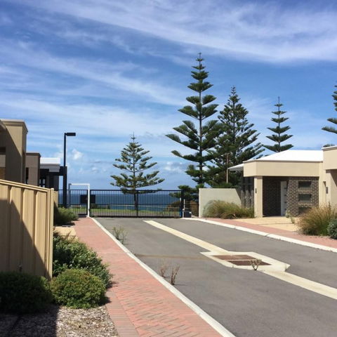 Villas On The Bay Kingscote - Tourism Brisbane 0