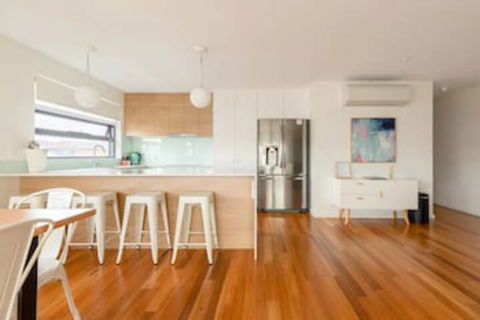 Kangaroo Bay Apartments - Brisbane Tourism 0