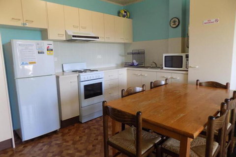 Kirwan Apartments 5 - Brisbane Tourism 3
