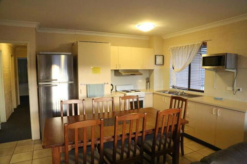 Kirwan Apartments 49 - Tourism Brisbane 3