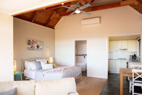 Vivere Retreat - Tourism Brisbane 6