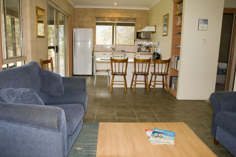 Banksia Park Cottages - Tourism Brisbane 6