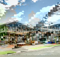 Boogie Woogie Beach House - Tourism Brisbane