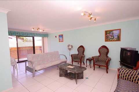 Pelican Place - Brisbane Tourism 6