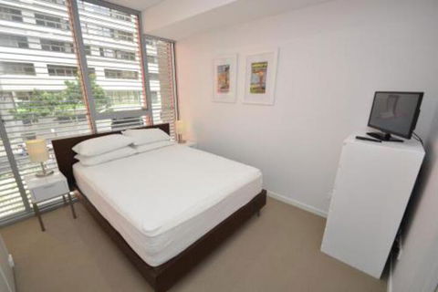 Sydney 1 Bed Modern Self Contained Apartment (402ALB) - Tourism Brisbane 7