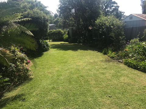 Mollymook Fantastic Holiday House - Tourism Brisbane 3