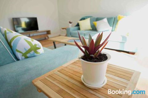 Sunny Blinco Street House - Tourism Brisbane 4