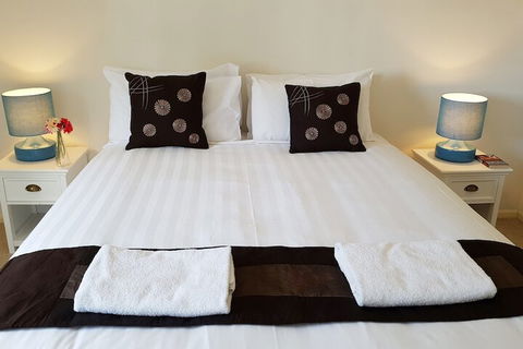 Anchor On Paramount - Tourism Brisbane 3