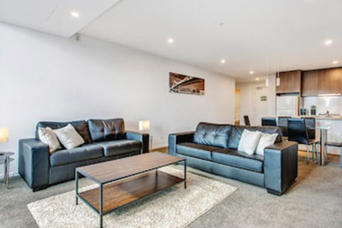 MJ Shortstay Southbank Grande Apartments - Tourism Brisbane 7