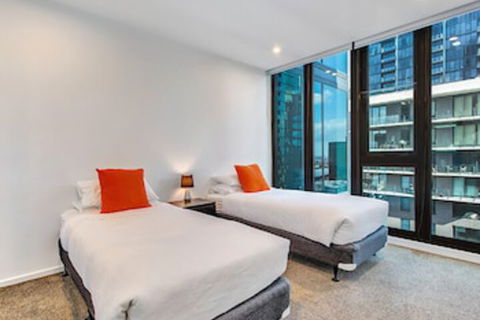 MJ Shortstay Southbank Grande Apartments - Tourism Brisbane 3