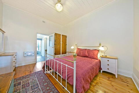 Vineyard Cottage BnB - Tourism Brisbane 6