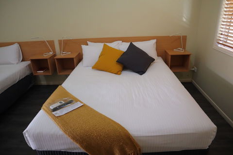 Country Roads Motor Inn Gayndah Qld - Tourism Brisbane 3