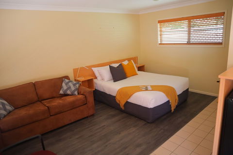 Country Roads Motor Inn Gayndah Qld - Tourism Brisbane 2