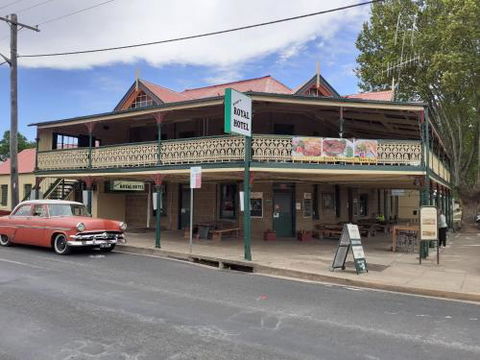 Royal Hotel Cooma - Brisbane Tourism 0