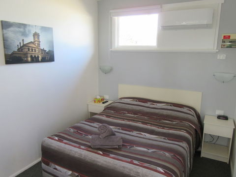 Highlander Haven Motel - Brisbane Tourism 5