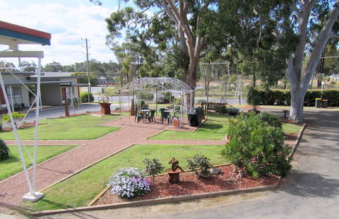 Highlander Haven Motel - Brisbane Tourism 0