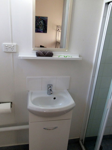 Highlander Haven Motel - Brisbane Tourism 4