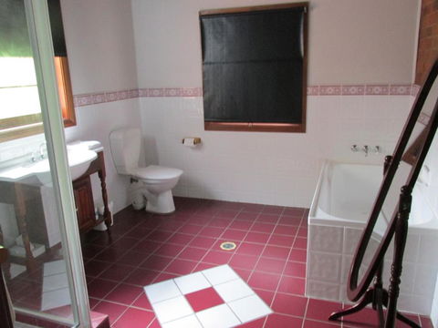 Henrys Cottage - Brisbane Tourism 1
