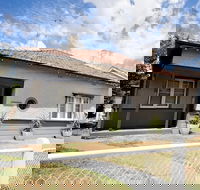 Stylish Central House - Tourism Brisbane