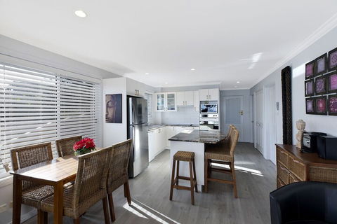 Ocean Pines 4 - Brisbane Tourism 4